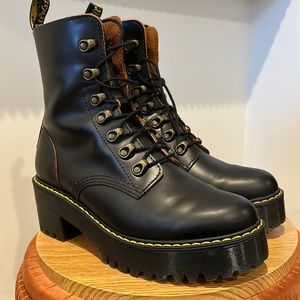 Dr. Martens Leona Vintage Women’s smooth leather heeled boots size 8